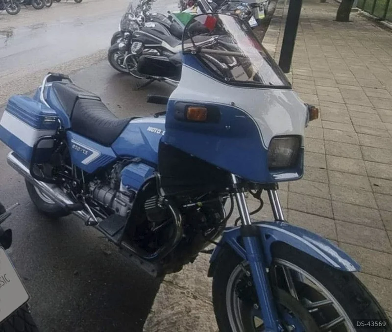 1984 Moto Guzzi 850 T5 in San Giorgio Ionico 2