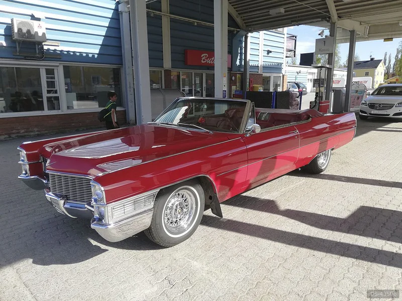 1965 Cadillac Deville in Luleå 1
