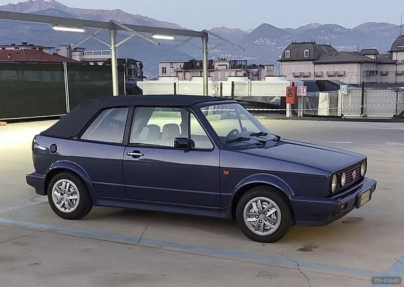 1990 Volkswagen Golf Cabriolet in Milano 7