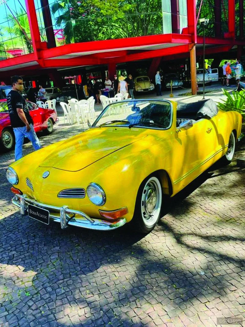 1971 Volkswagen Karmann Ghia in Rio De Janeiro 4