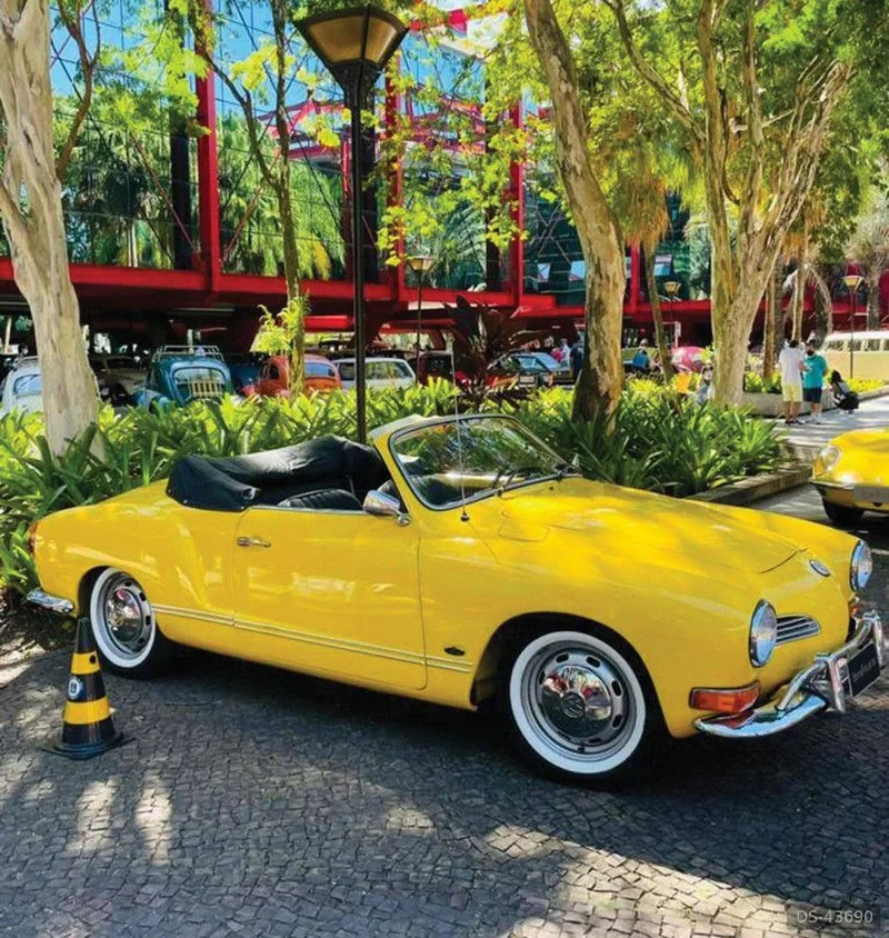 1971 Volkswagen Karmann Ghia in Rio De Janeiro 3