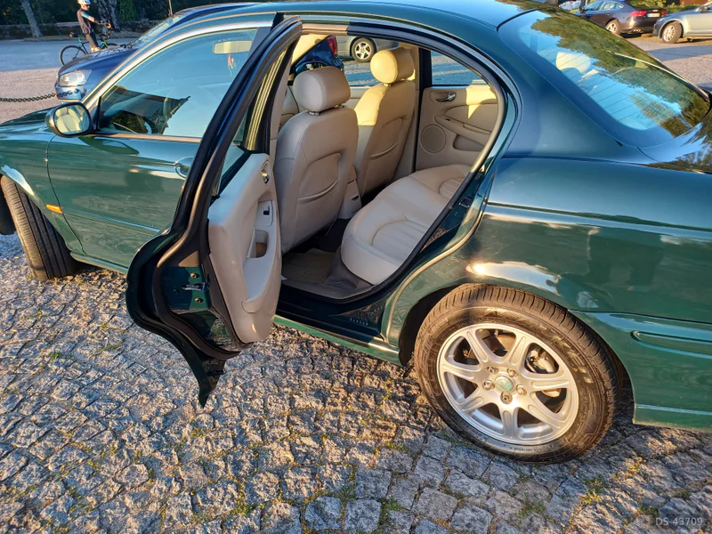 2002 Jaguar X Type in Santo Tirso 2