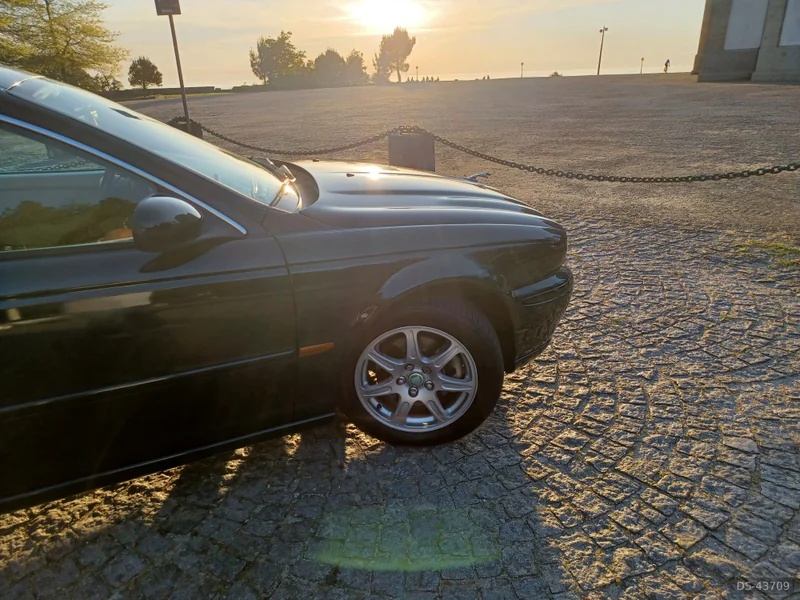 2002 Jaguar X Type in Santo Tirso 10