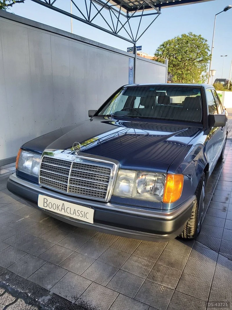 1992 Mercedes-Benz 230 E in Lisboa 4