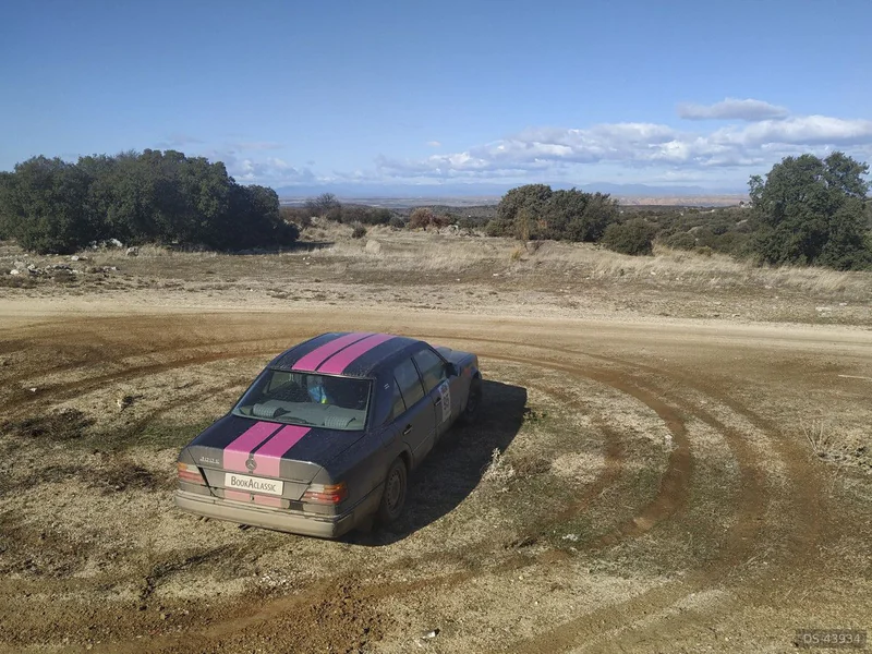 1991 Mercedes-Benz 300e in Madrid 2
