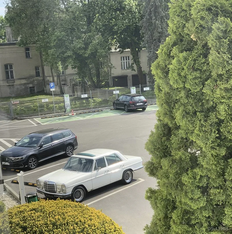 1972 Mercedes-Benz W114 280e in Poznań 10