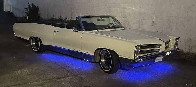 1966 Pontiac Bonneville Brougham in Auckland 3