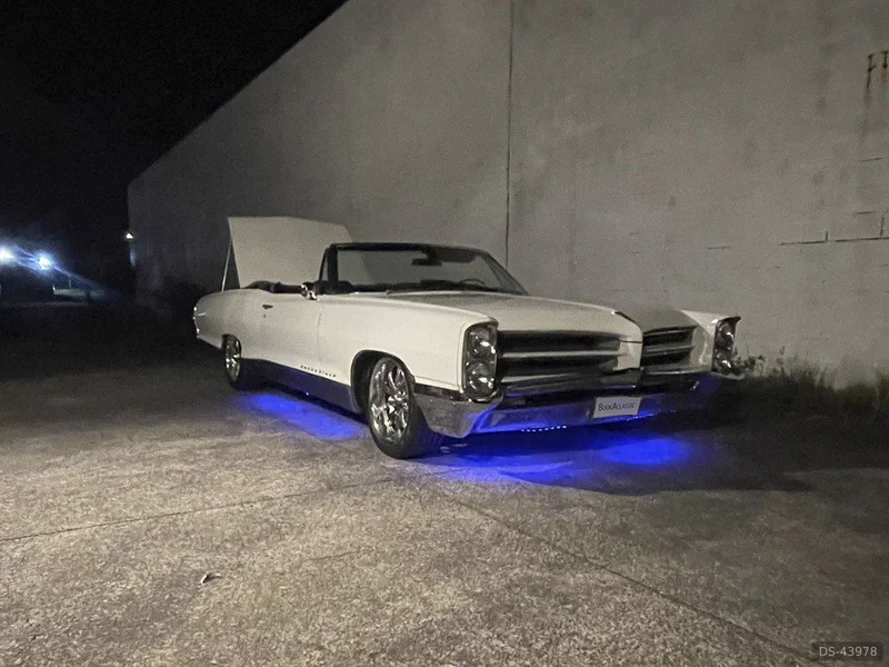 1966 Pontiac Bonneville Brougham in Auckland 5