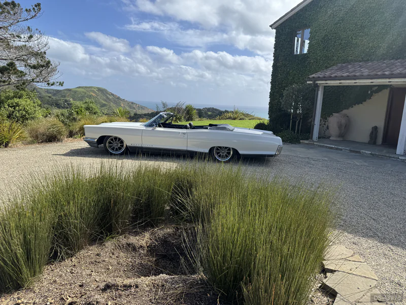 1966 Pontiac Bonneville Brougham in Auckland 6