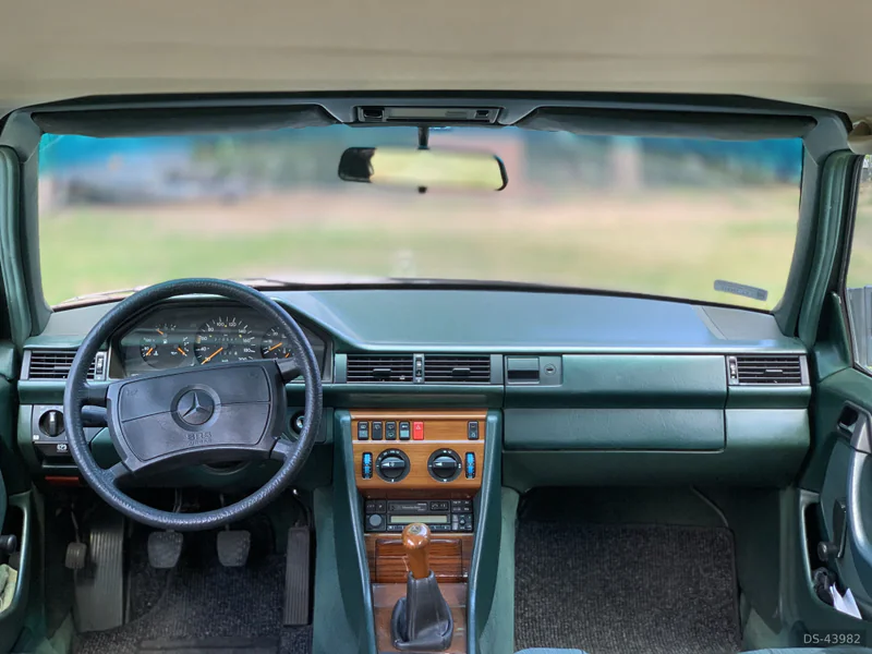 1988 Mercedes-Benz W124 in łódź 10