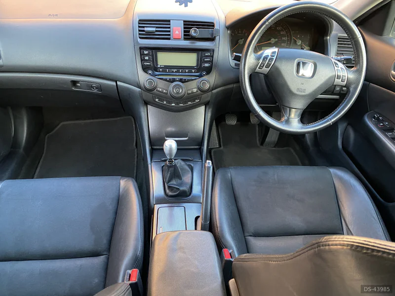 2004 Honda Accord Tourer Type S in Nuneaton 5