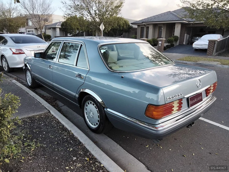 1986 Mercedes-Benz 560 Sel in Lalor 4