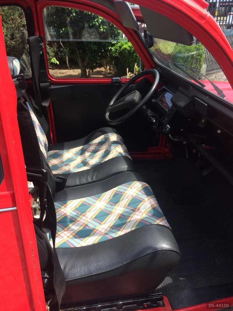 1985 Citroen 2cv in Guimarães 3