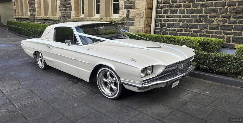 1966 Ford Thunderbird Landau in Port Kembla 2