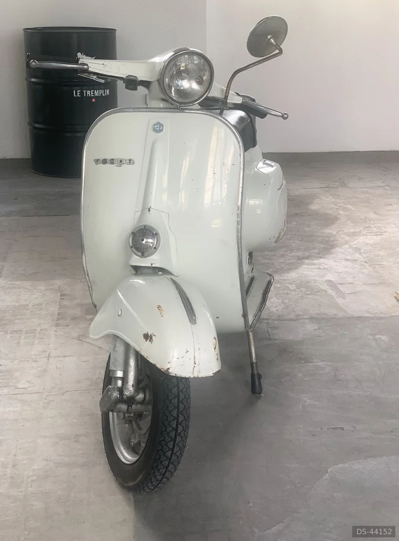 1971 Piaggio Vespa Primavera 125 in Château-d'Oex 2