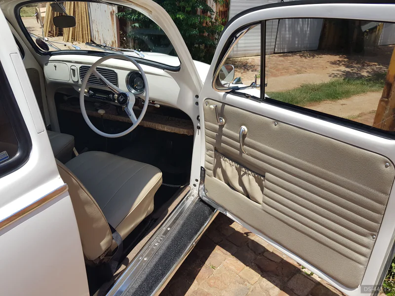 1956 Volkswagen Beetle in Centurion 3