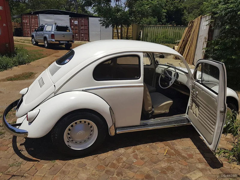1956 Volkswagen Beetle in Centurion 2