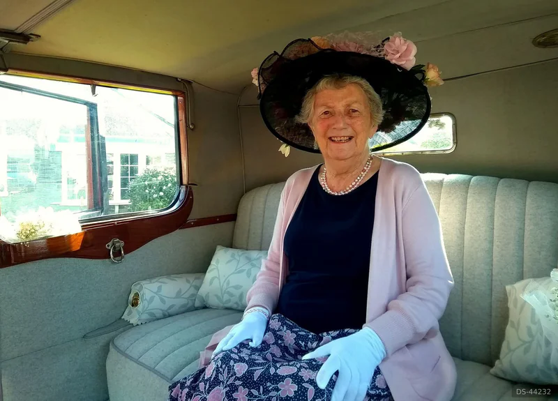 1929 Daimler Landaulette Limousine in Kingsbridge 2