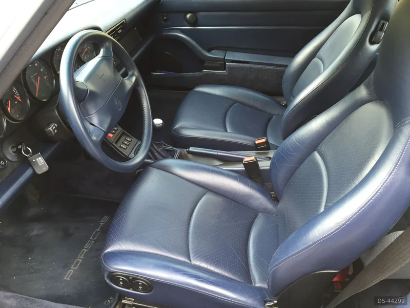 1995 Porsche 993 Carrera 4 in Segrate 3