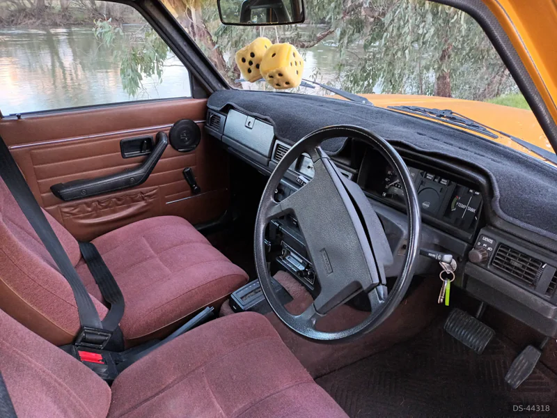 1977 Volvo 244 in Albury 5