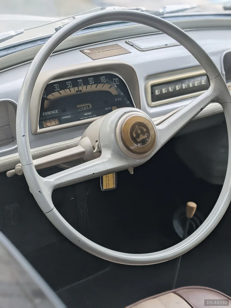 1959 Renault Dauphine in Coimbra 5
