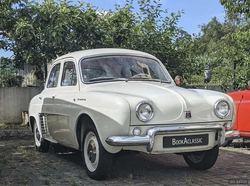 1959 Renault Dauphine in Coimbra