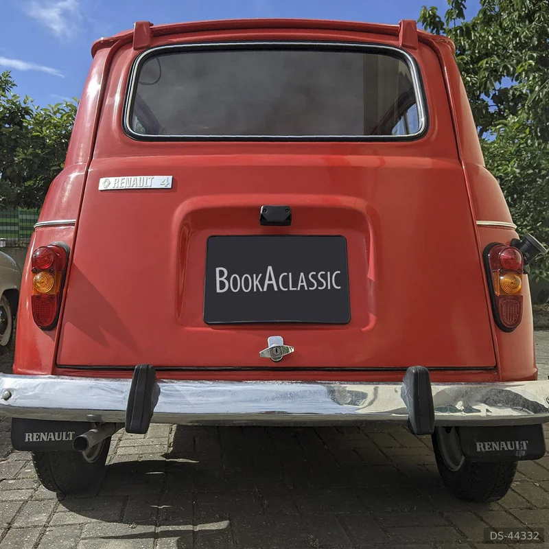 1976 Renault 4l in Coimbra 3