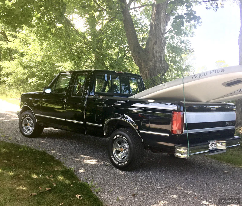 1994 Ford F-150 XL Extended Cab in Toronto 2