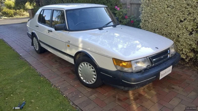 1991 Saab 900i in Melbourne 2