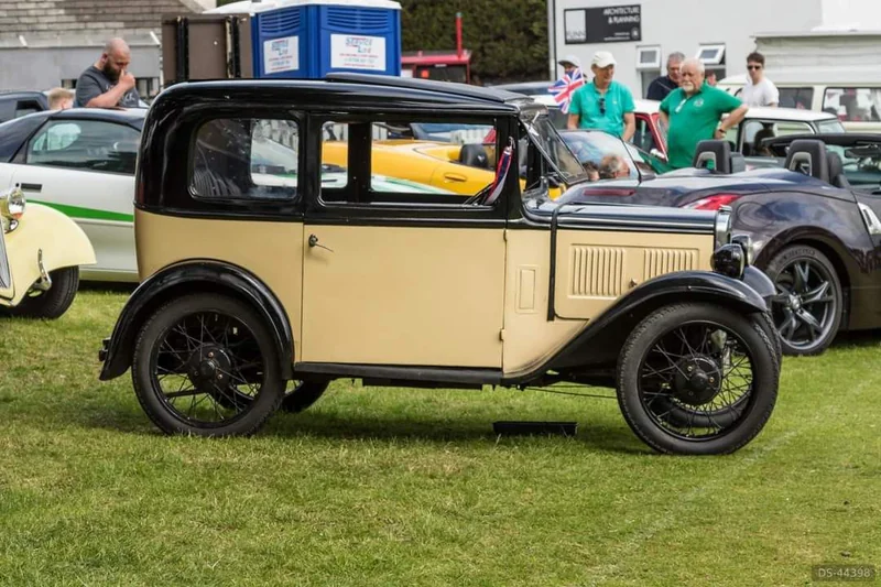 1933 Austin Seven in Otley 3