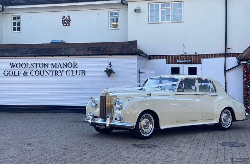 1955 Rolls-Royce Silver Cloud in London 5