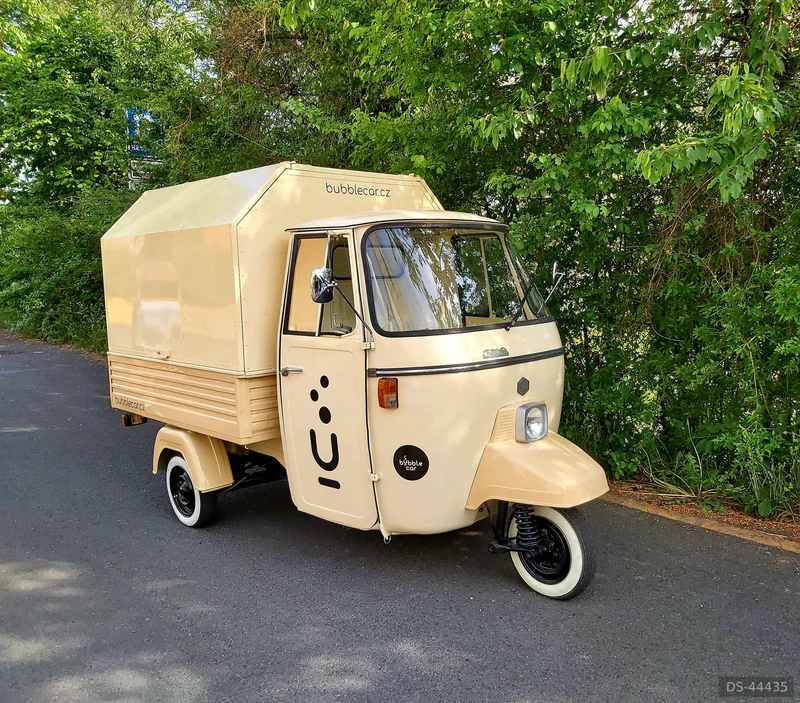 1984 Piaggio Ape P501 in Praha 8 - Libeň 5