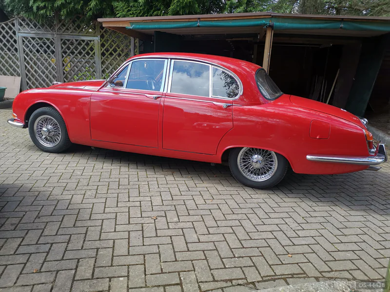 1967 Jaguar S Type 3.8 in Southampton 6