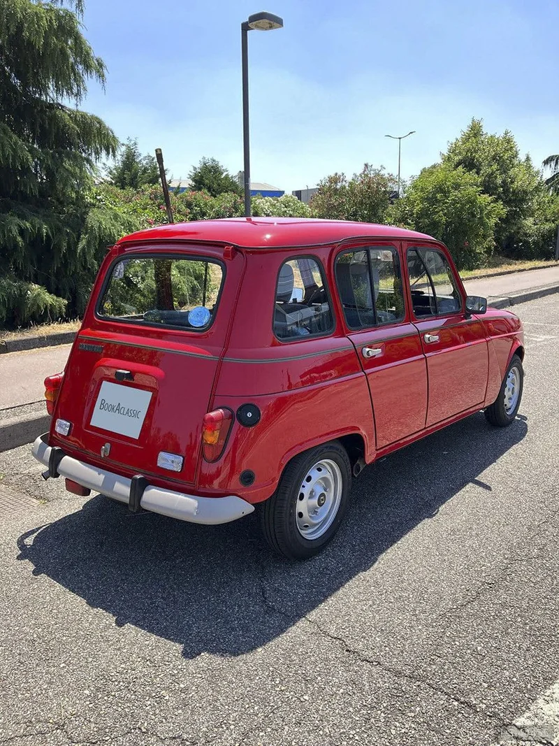 1992 Renault 4 TL in Milano 5