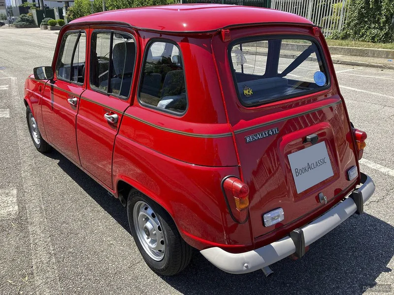 1992 Renault 4 TL in Milano 4