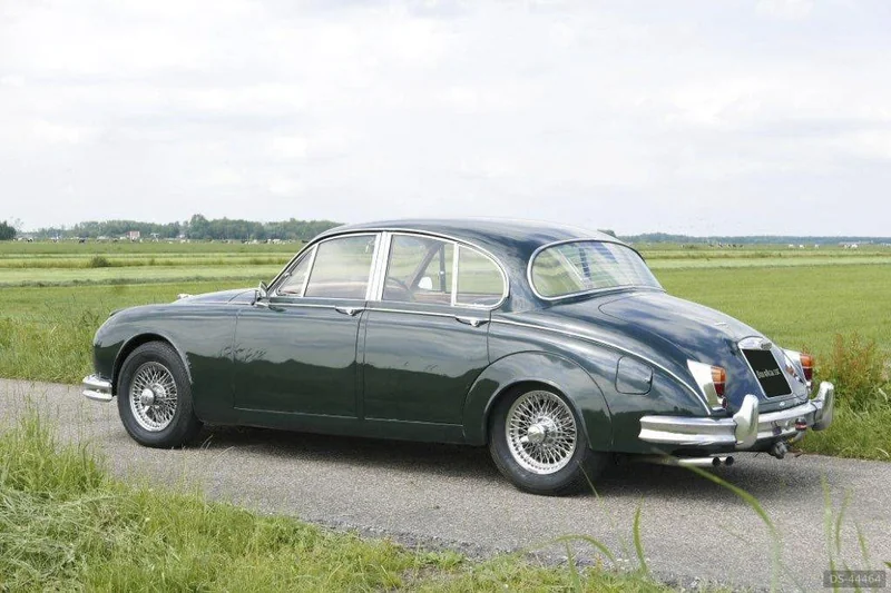 1960 Jaguar Mk 2 in Roma 5