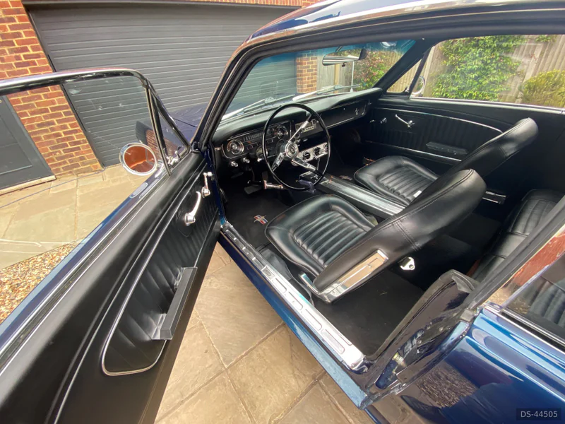 1965 Ford Mustang in Surbiton 7