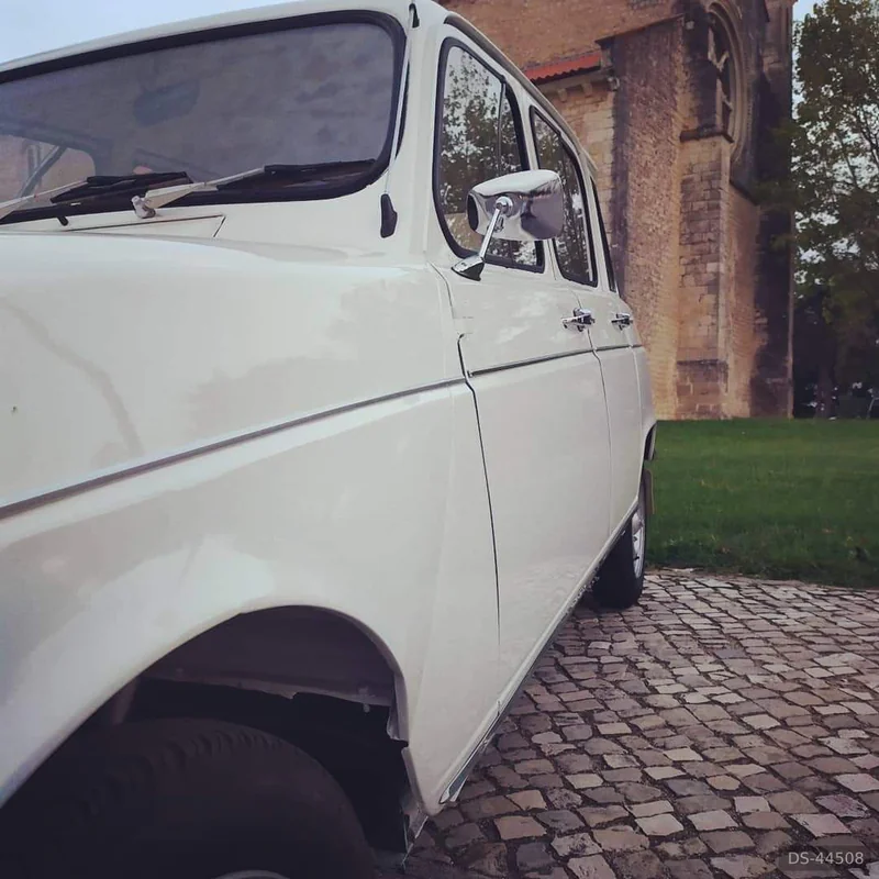 1976 Renault 4l in Santarém 2