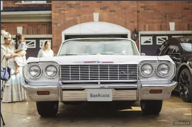 1964 Chevrolet Impala Ss in Brampton 2