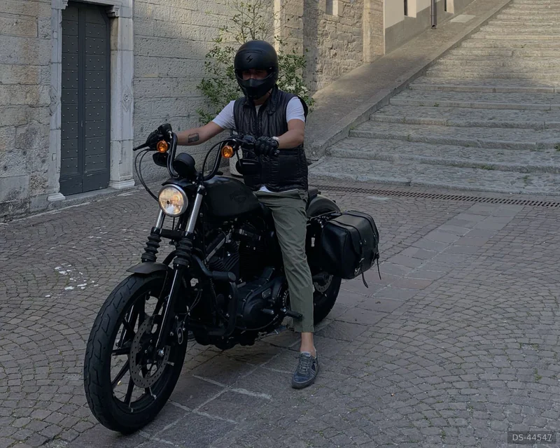 2018 Harley-Davidson Iron 883 in Milano 2