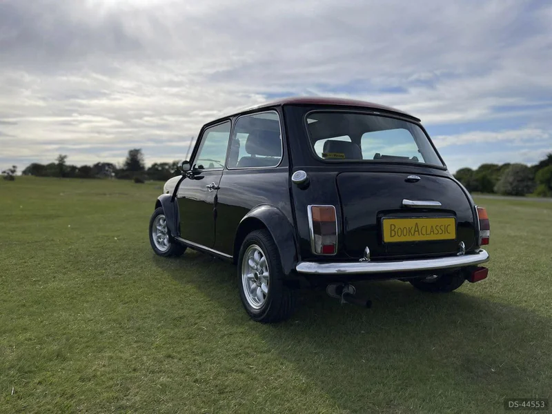 1988 Morris Mini in Tavistock 5