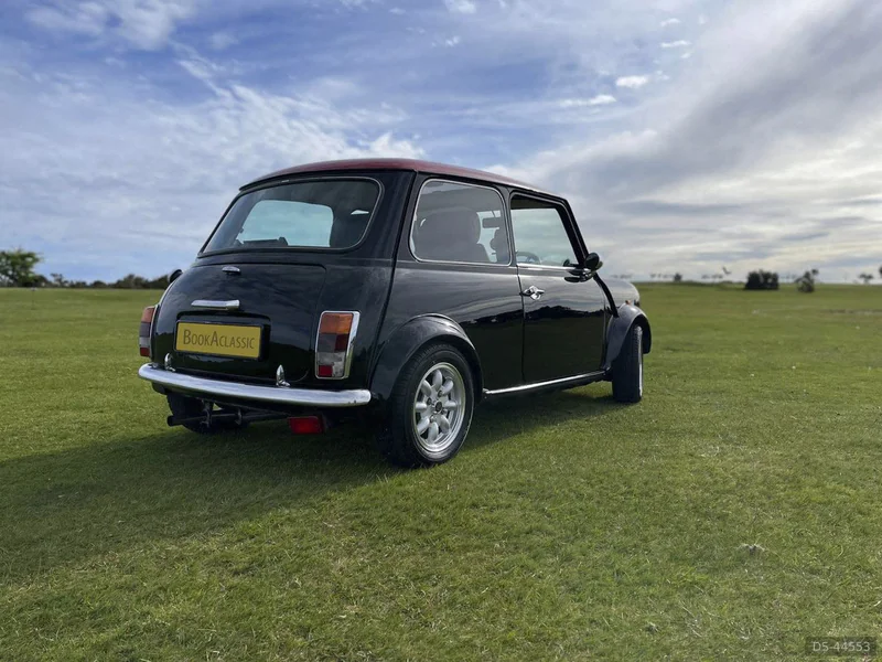 1988 Morris Mini in Tavistock 4