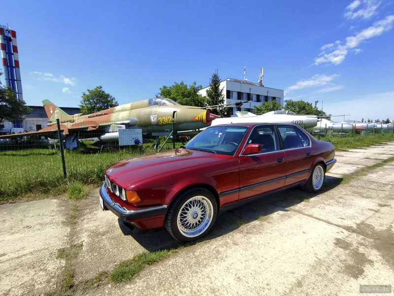 1993 BMW E32 740i in Bratislava 3