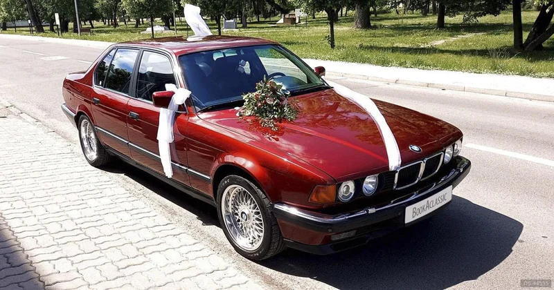 1993 BMW E32 740i in Bratislava 2