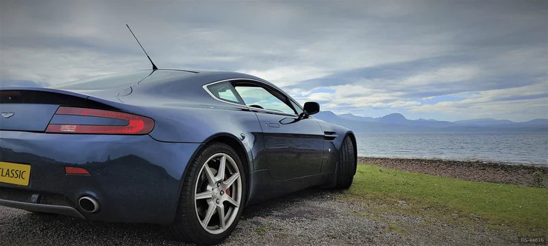 2006 Aston Martin Vantage in North Ferriby 5
