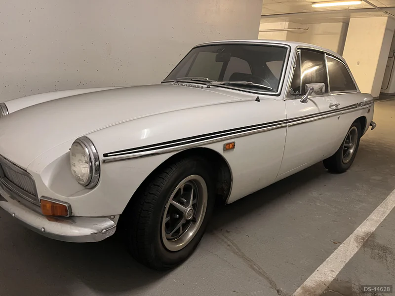 1969 MG B Gt Coupe in Vancouver 1
