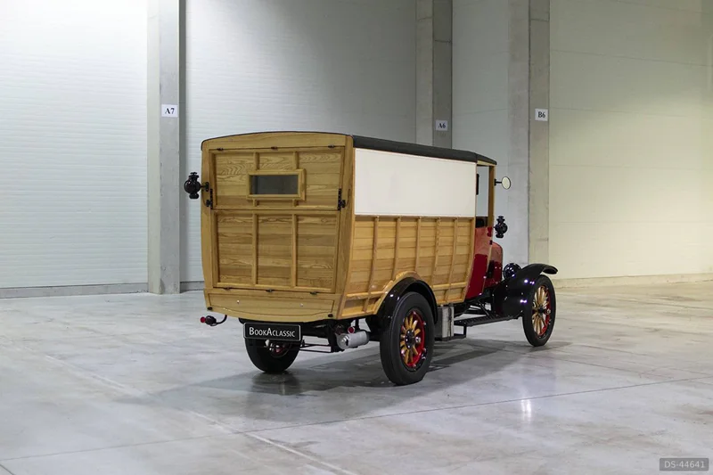 1920 Ford Model Tt in Bratislava 2