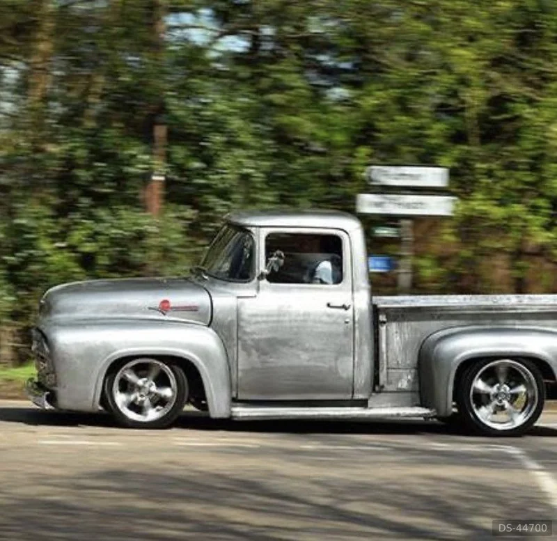 1956 Ford F100 in Stoke Poges 4