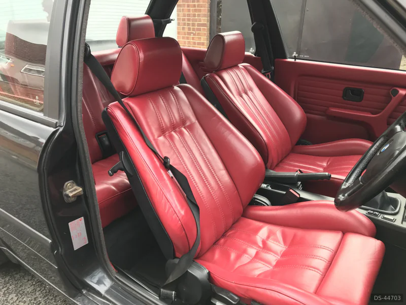 1989 BMW 325i E30 in Rugby 3