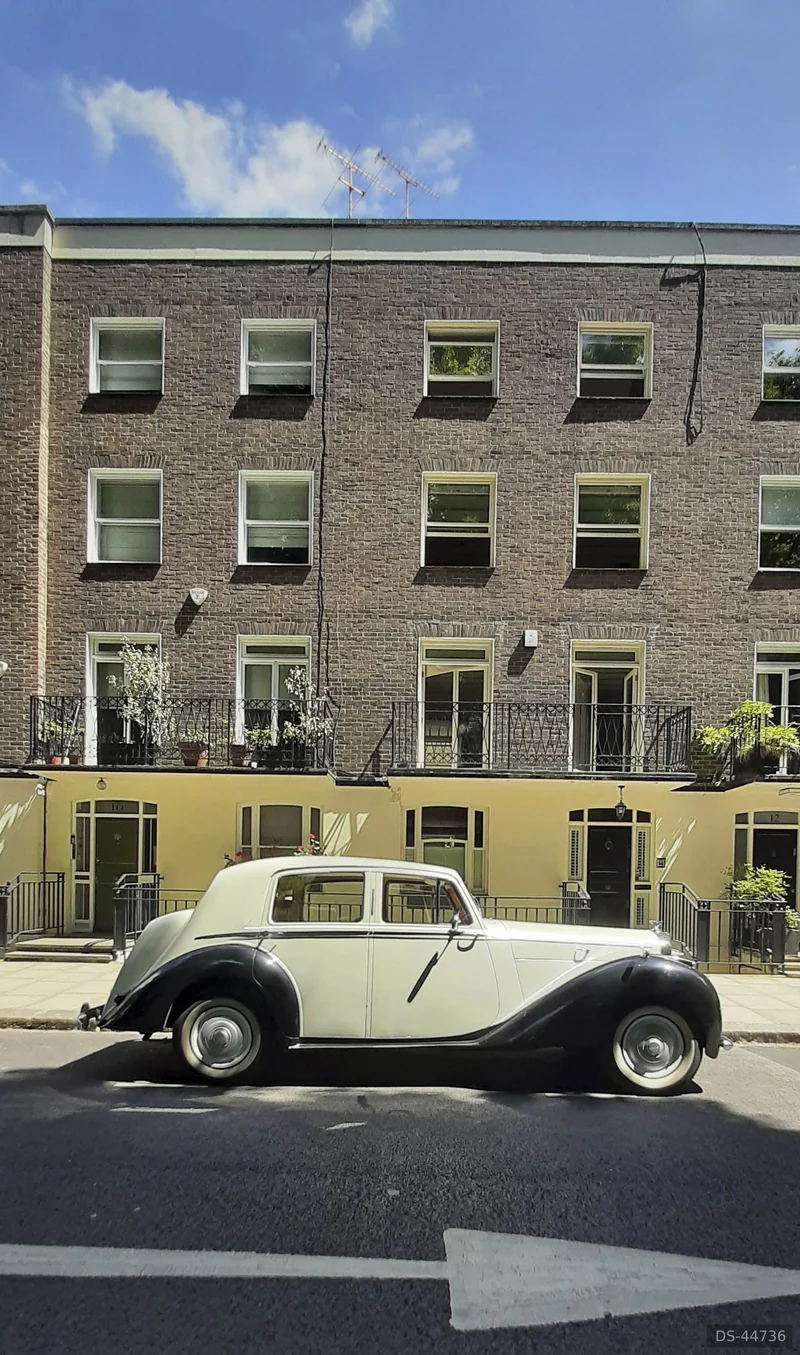 1951 Bentley Mkvi in London 8